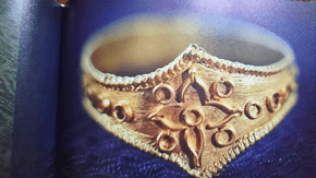 新羅より、純金製の指輪