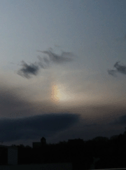夕暮れの彩雲